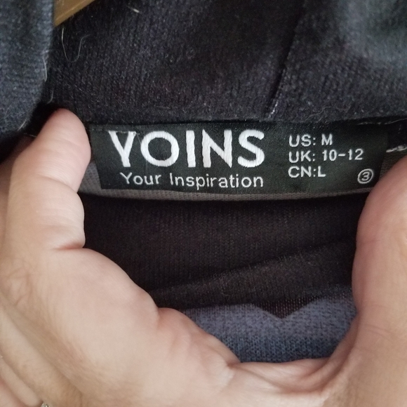 💜 B2G1 EUC peekaboo cold shoulder womens mock sweater soft chevrons zigzag - Picture 4 of 4